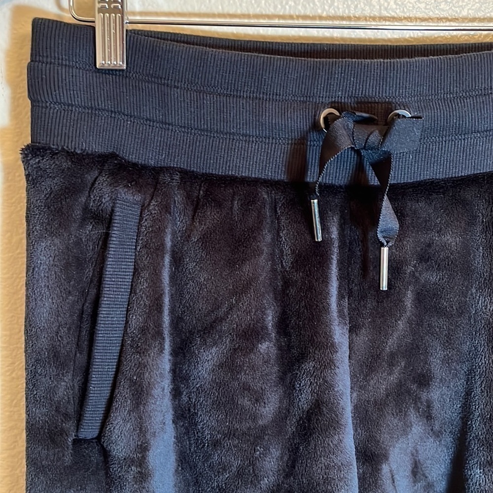 ATHLETA Double Cozy Karma Black Loungewear Jogger Sweatpants - Picture 2 of 15